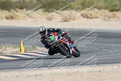 media/Nov-16-2025-Race Pace (Sun) [[8c5fa54630]]/Non Verified Riders (1st 20 Minutes)/2-Turn 10 (1010am)/